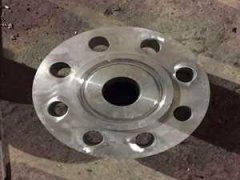 法蘭不能長(zhǎng)期存放，應(yīng)作按期檢查